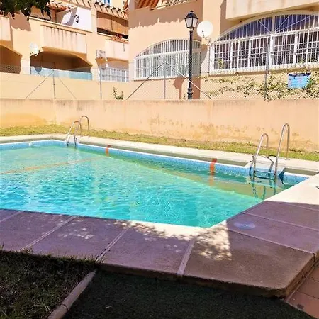 Sea View With Balcony. Queen Size Bed. High Speed Internet Aguadulce (Almeria)